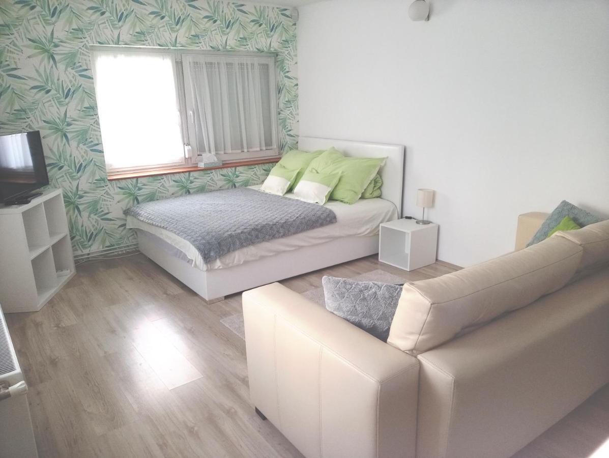 Stardust Apartman Pecs Exterior photo