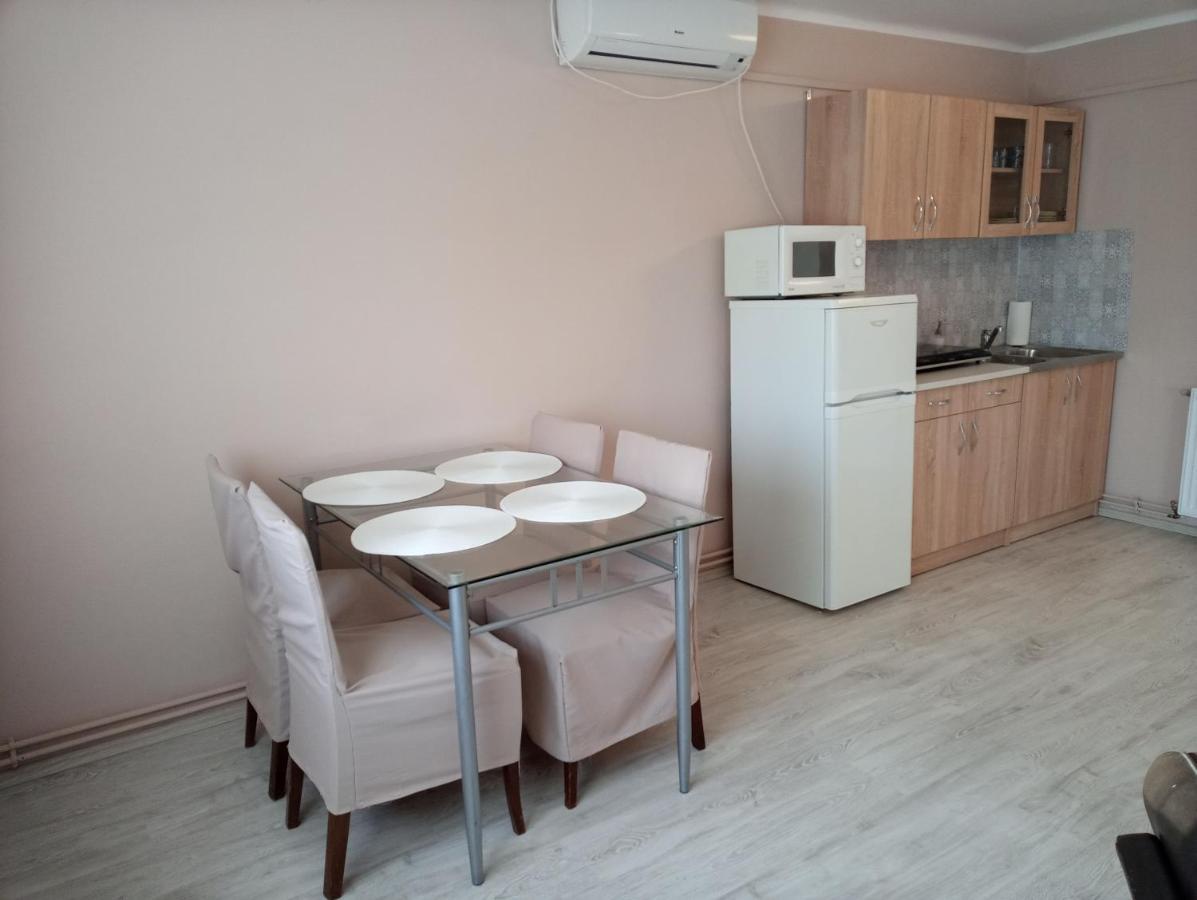 Stardust Apartman Pecs Exterior photo