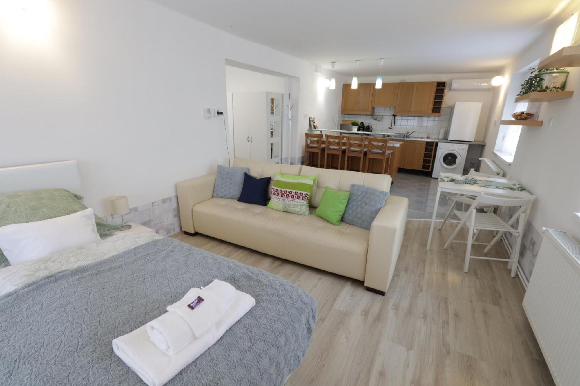 Stardust Apartman Pecs Exterior photo
