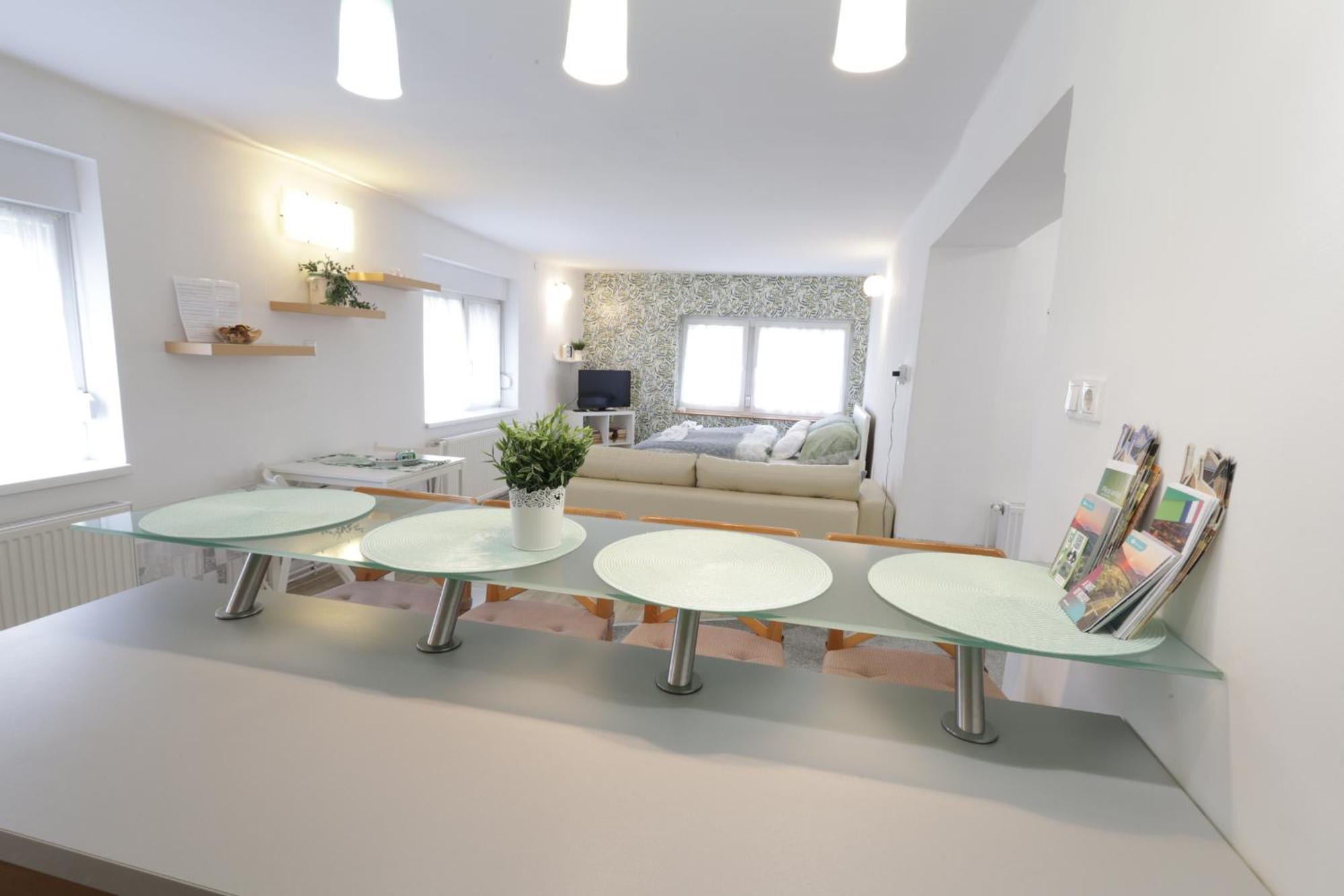 Stardust Apartman Pecs Exterior photo